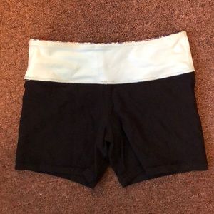 Lululemon reversible shorts
